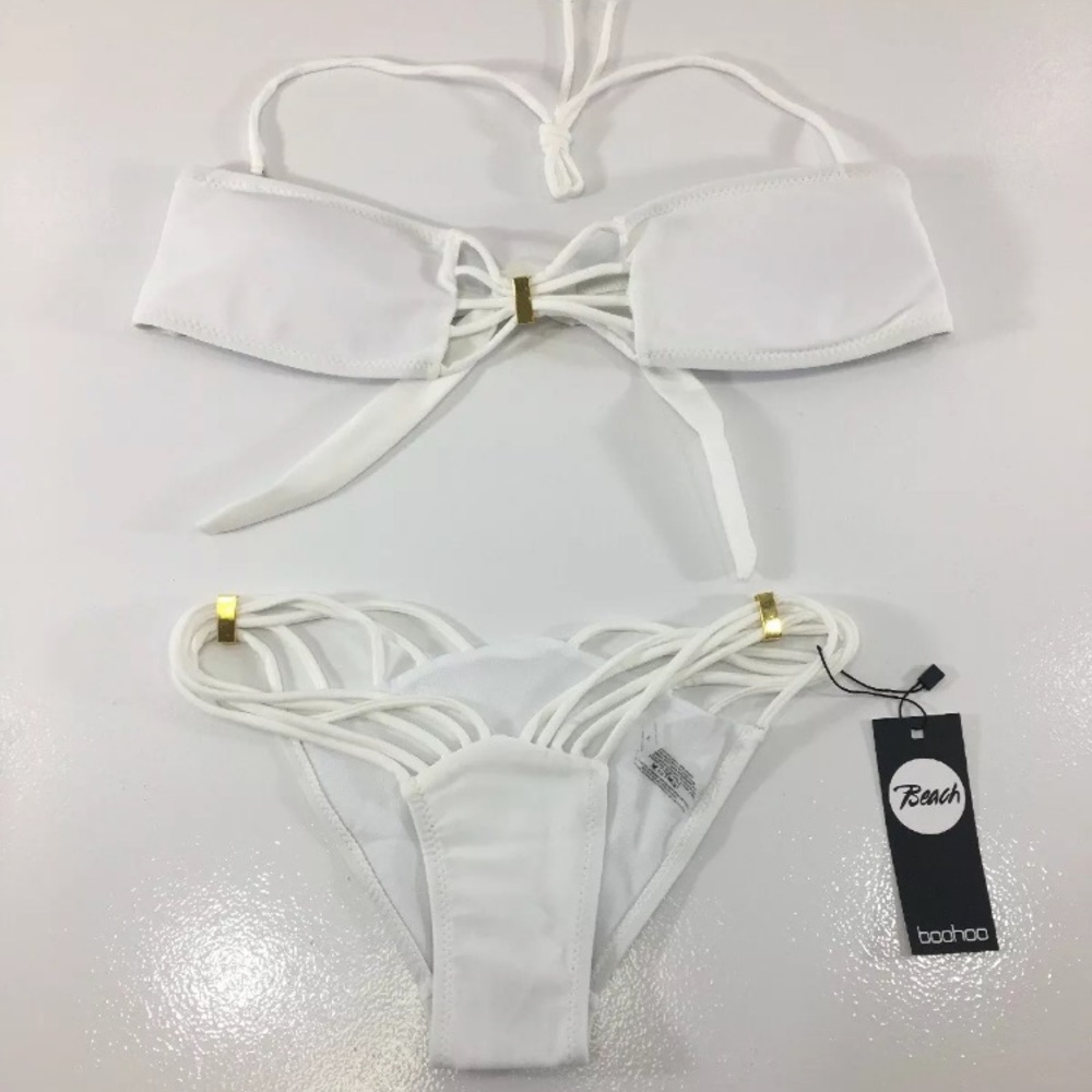 Boohoo Beach Women’s 2 PC Nepal Halter Top Bikini